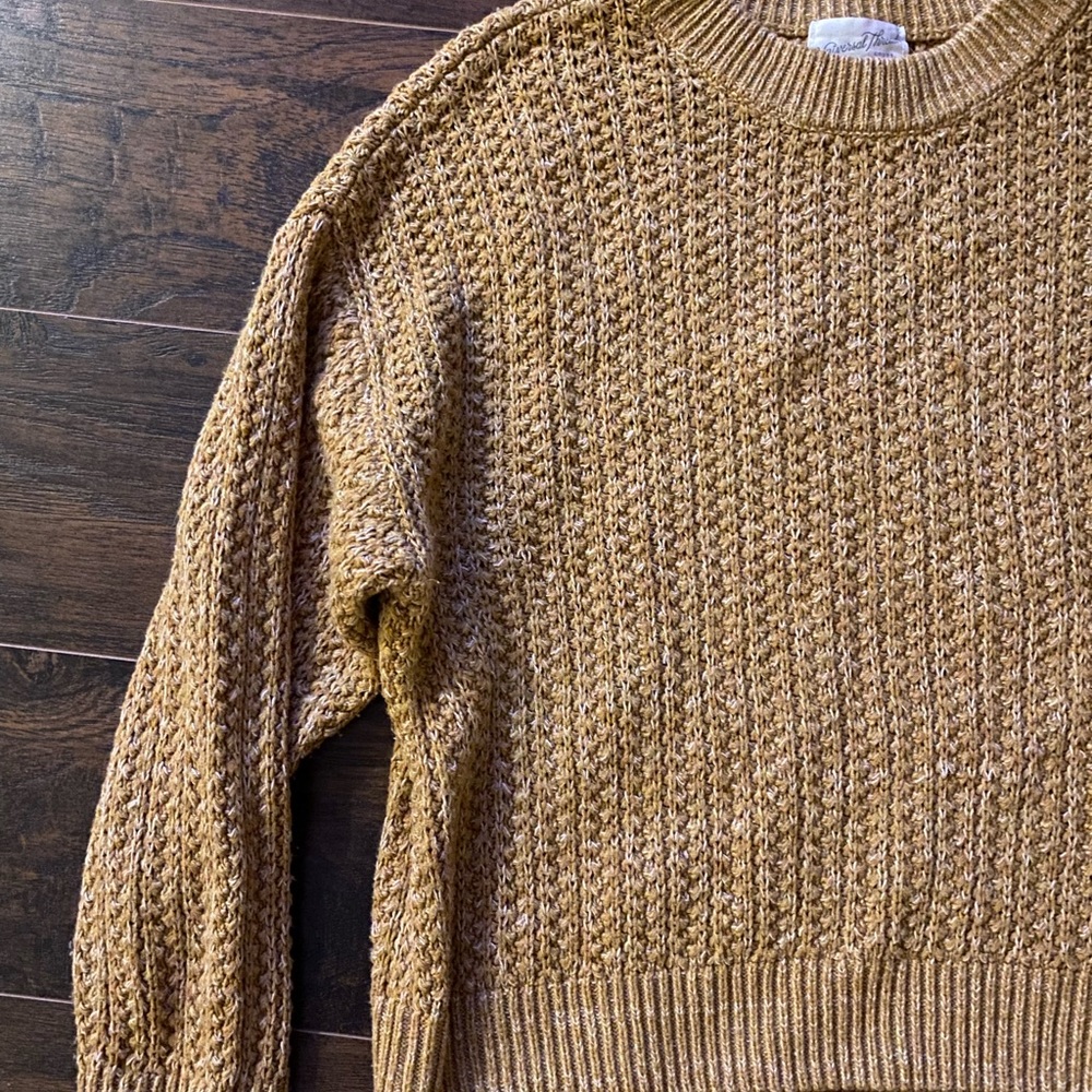 Universal Thread Sweater Size XS - Picture 2 of 3